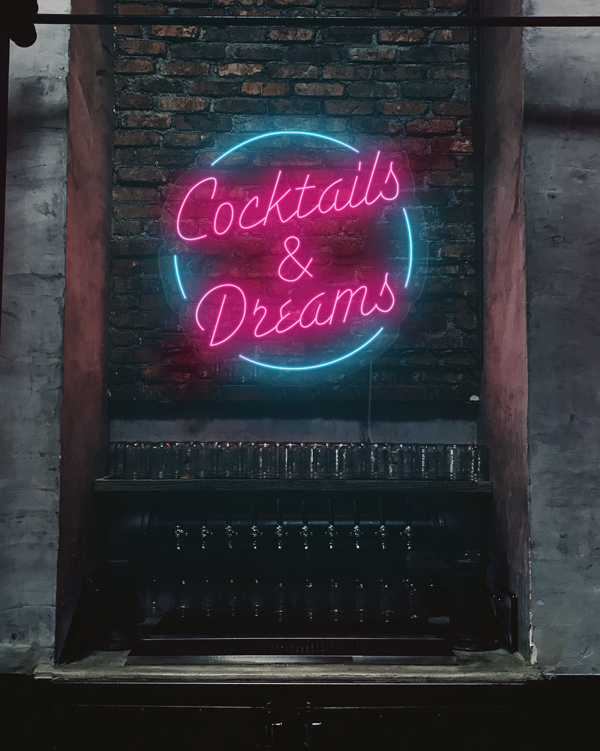 Cocktails & Dreams Neon Sign | Neon Effect